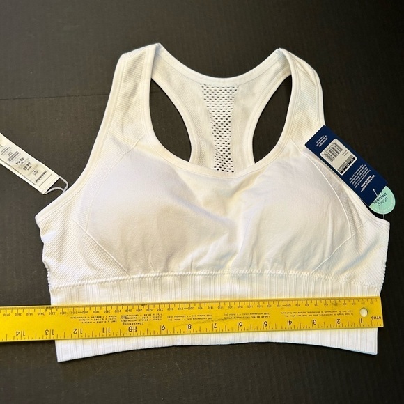 Marika athletic comfy seamless design sports bra in white Sz-L NWT K15 - Picture 8 of 13